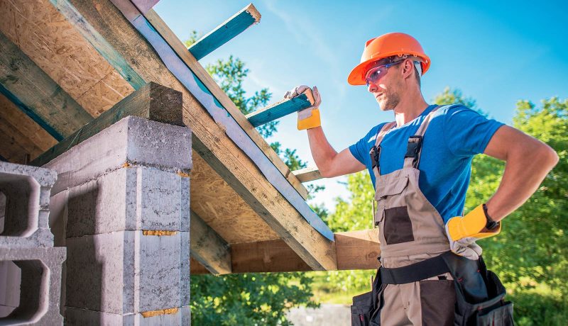 construction-site-worker-P36CXKN construction-site-worker-P36CXKN